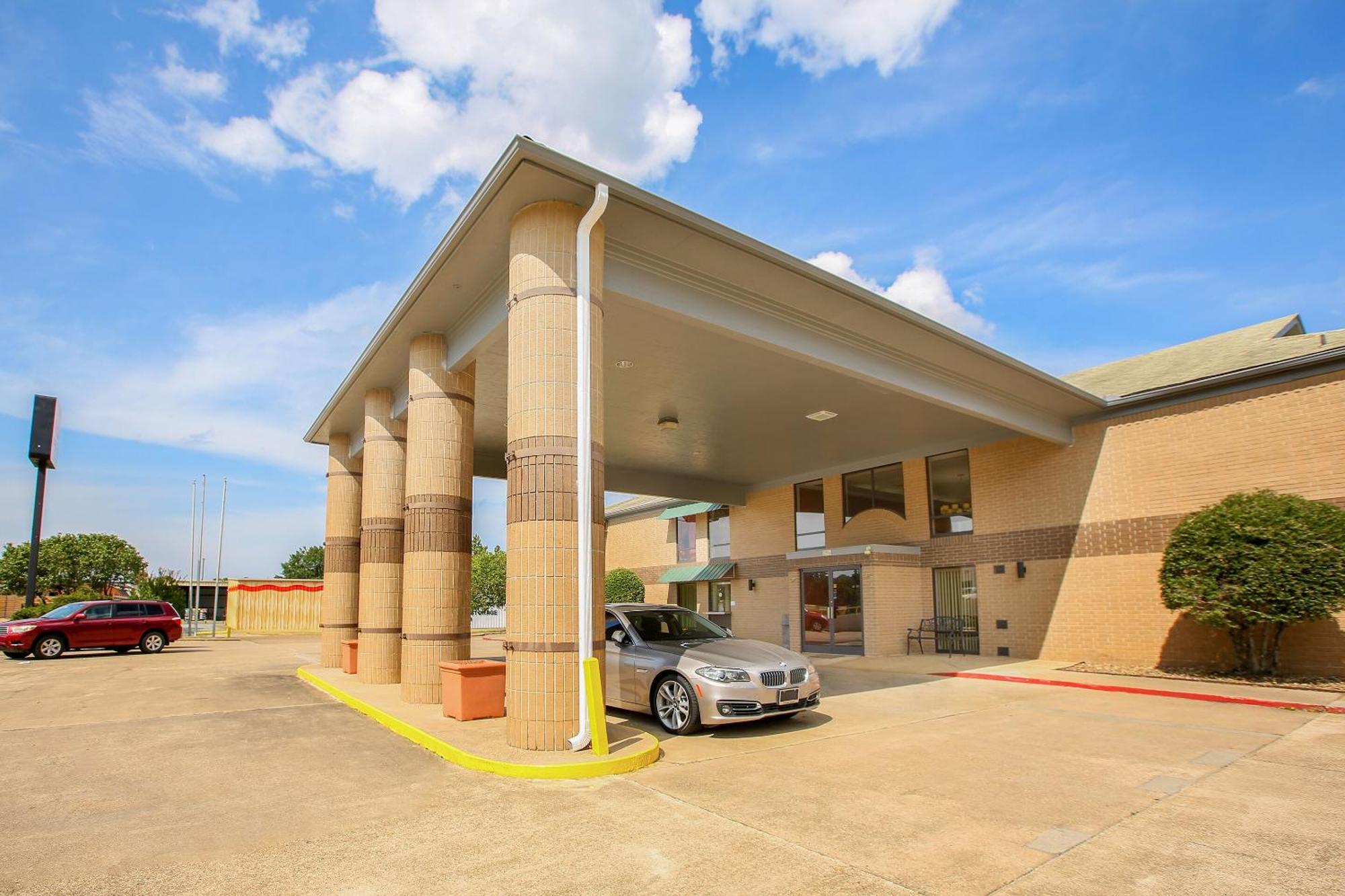 Oyo Hotel Texarkana Trinity Ar Hwy I-30 Buitenkant foto